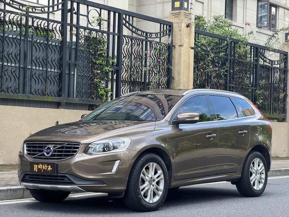 Volvo XC60, 2015