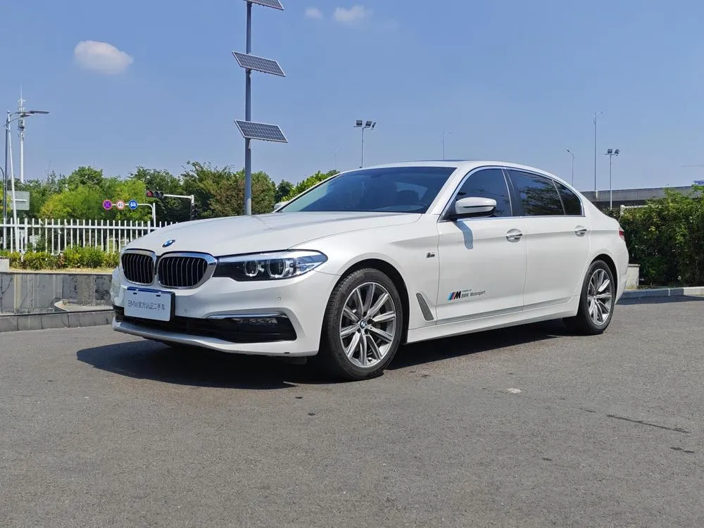 BMW 5-Series, 2018