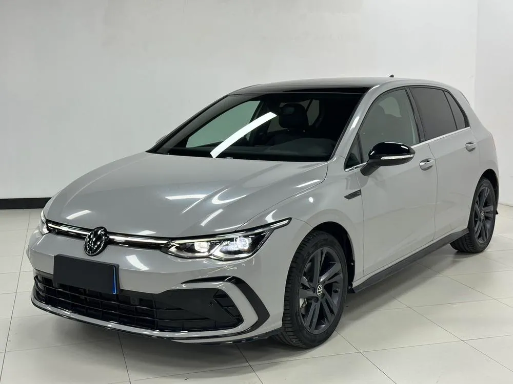 Volkswagen Golf, 2023