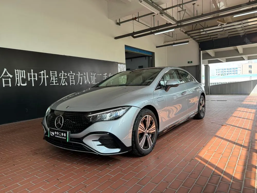 Mercedes-Benz EQE, 2025