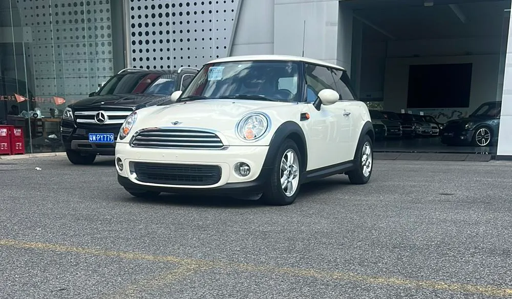 MINI MINI, 2011