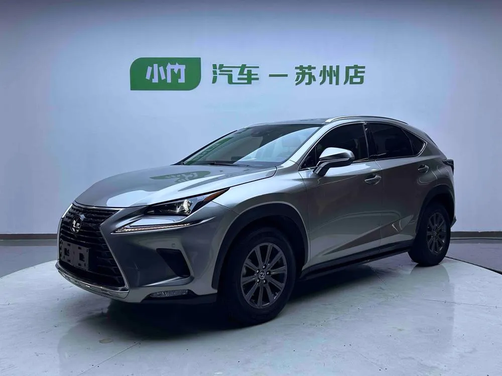 Lexus NX, 2020
