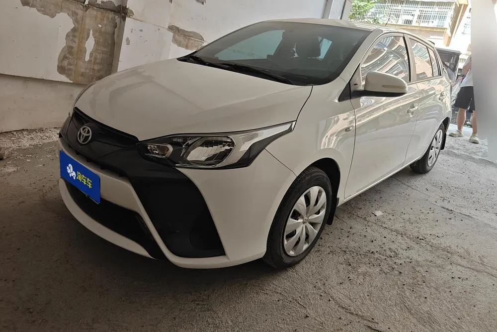 Toyota Yaris L 1.5L CVT Leading PLUS Edition, 2022 — фото 1