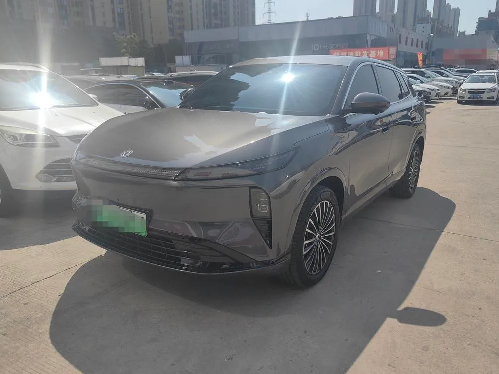Dongfeng Fengshen L8 PHEV, 2025