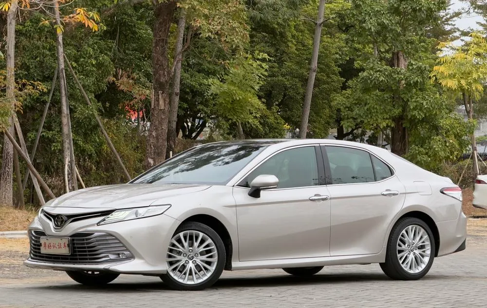 Toyota Camry, 2019