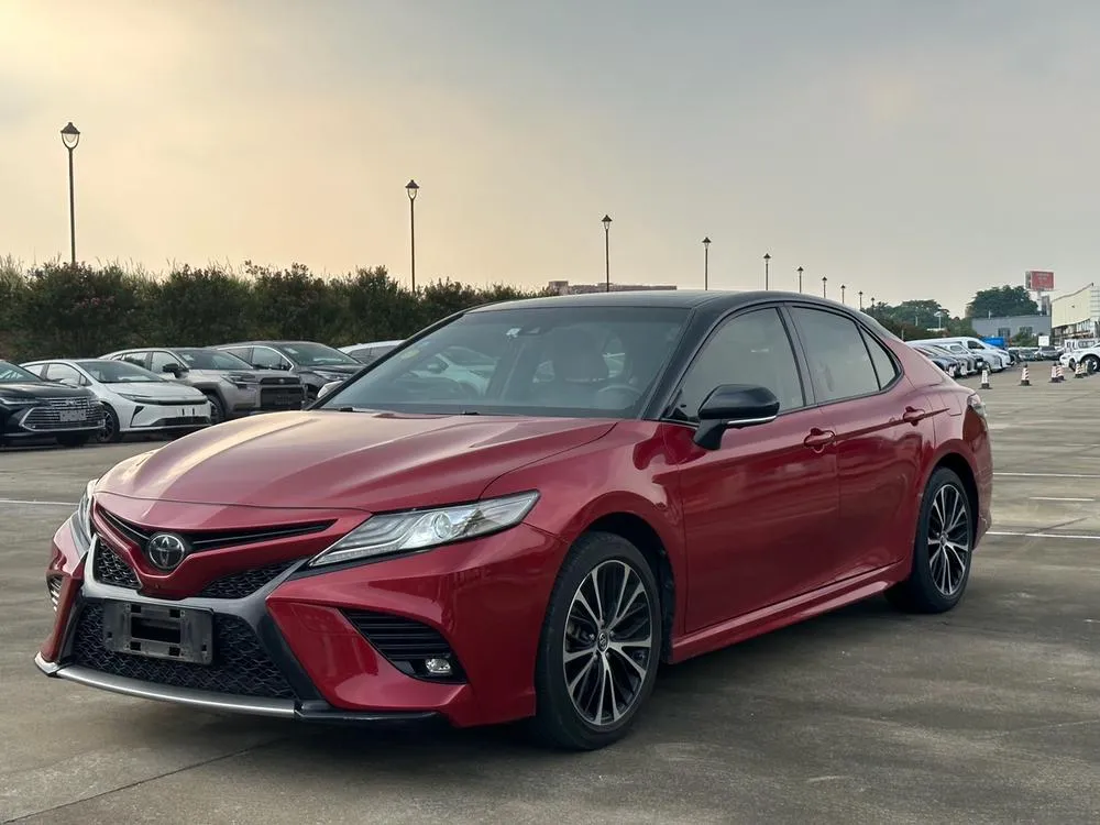 Toyota Camry, 2018