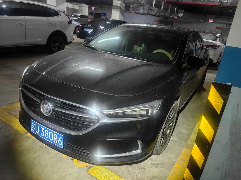 Buick LaCrosse, 2022