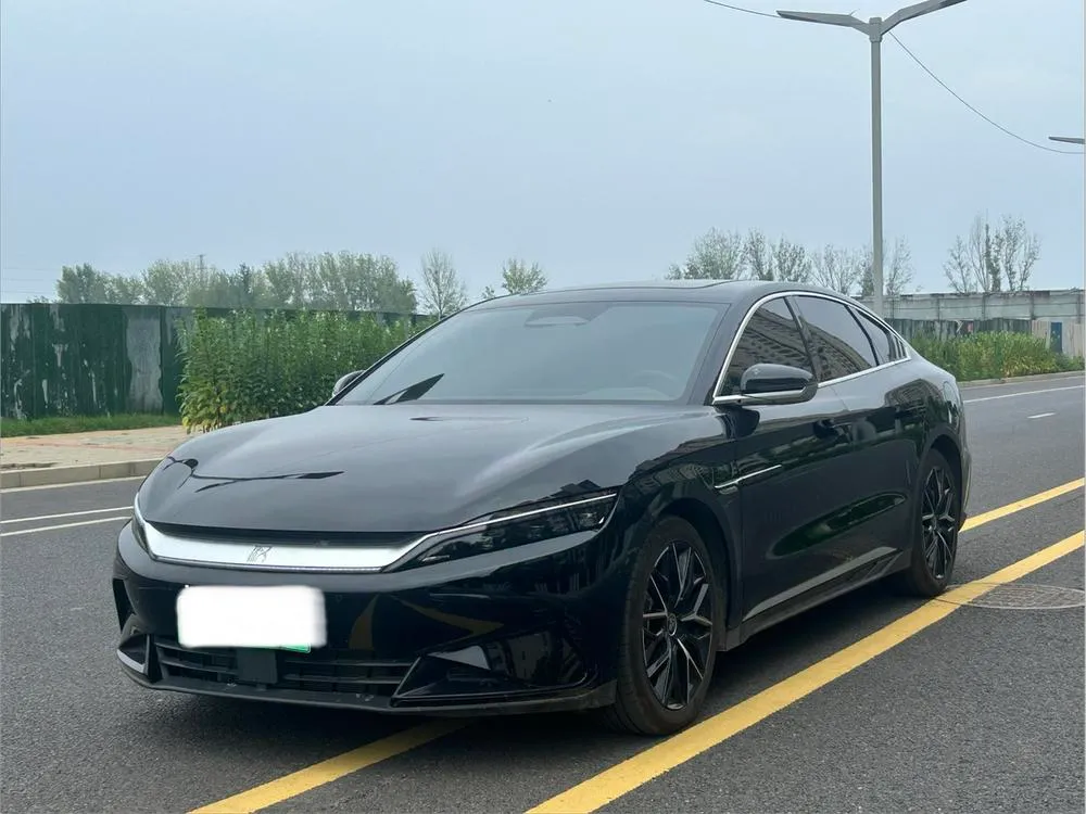 BYD Han DM Smart Drive Edition DM-i 125KM Premium Version, 2025 — фото 1