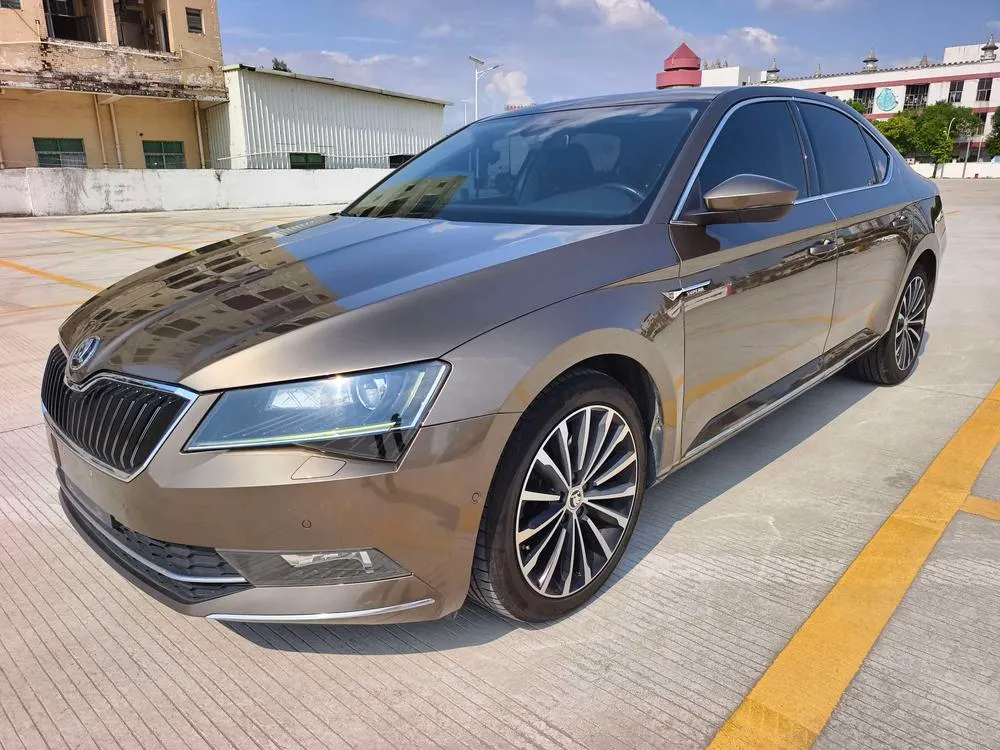 Skoda Superb, 2016