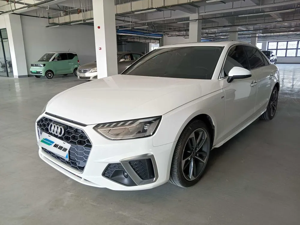 Audi A4L, 2022