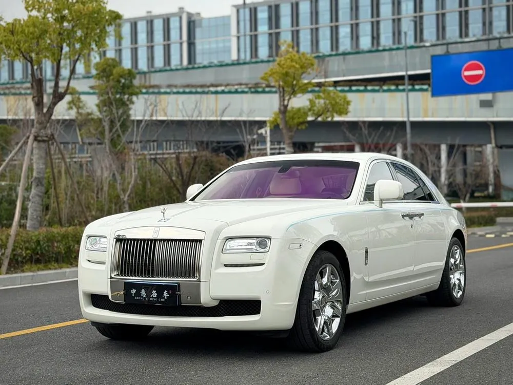 Rolls-Royce Ghost, 2010