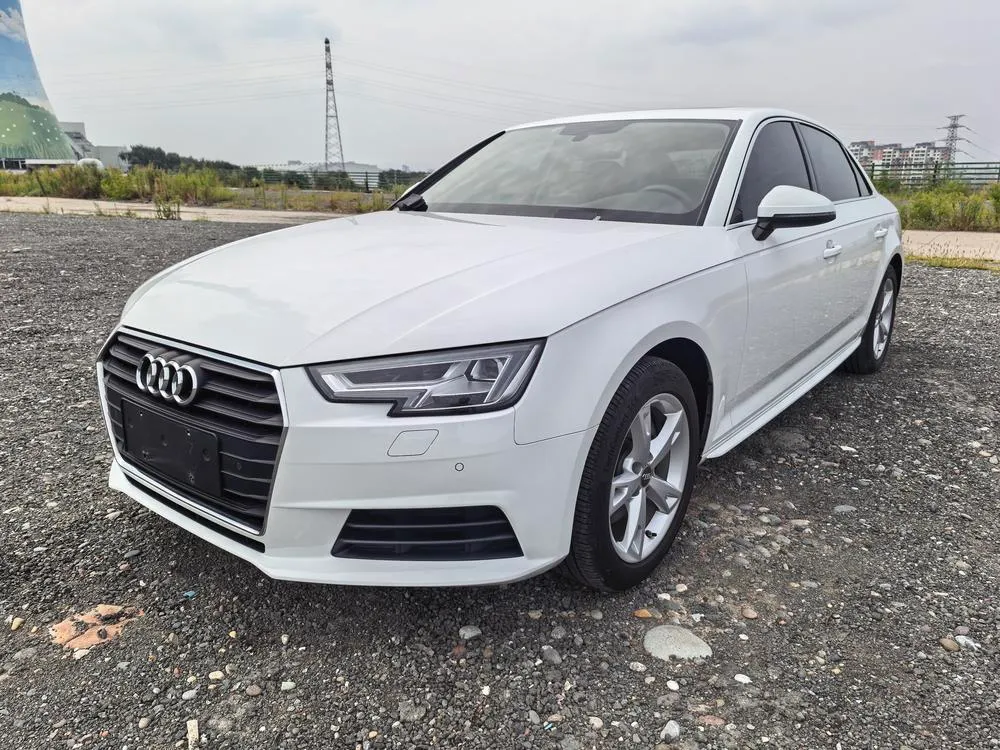 Audi A4L, 2017