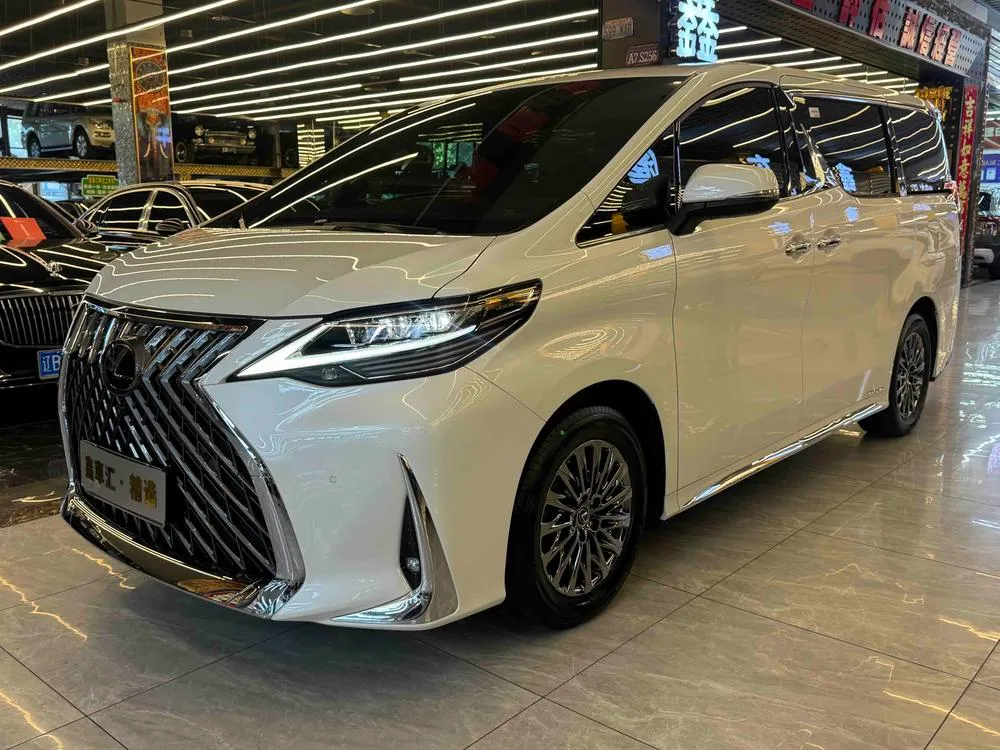 Lexus LM, 2020