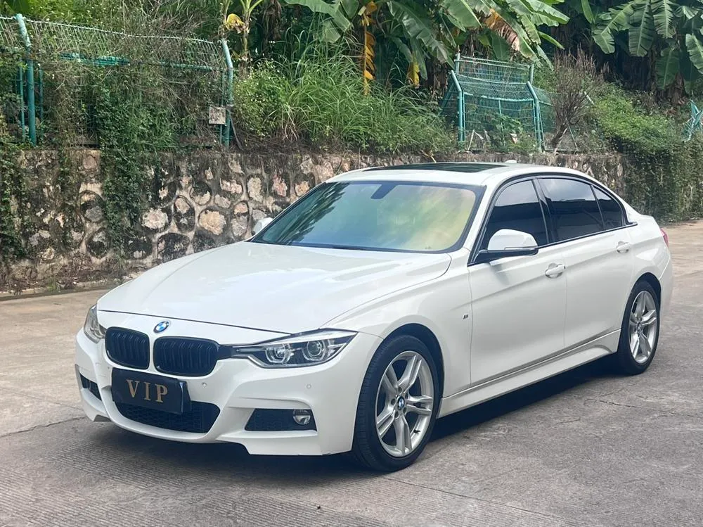 BMW 3-Series, 2019