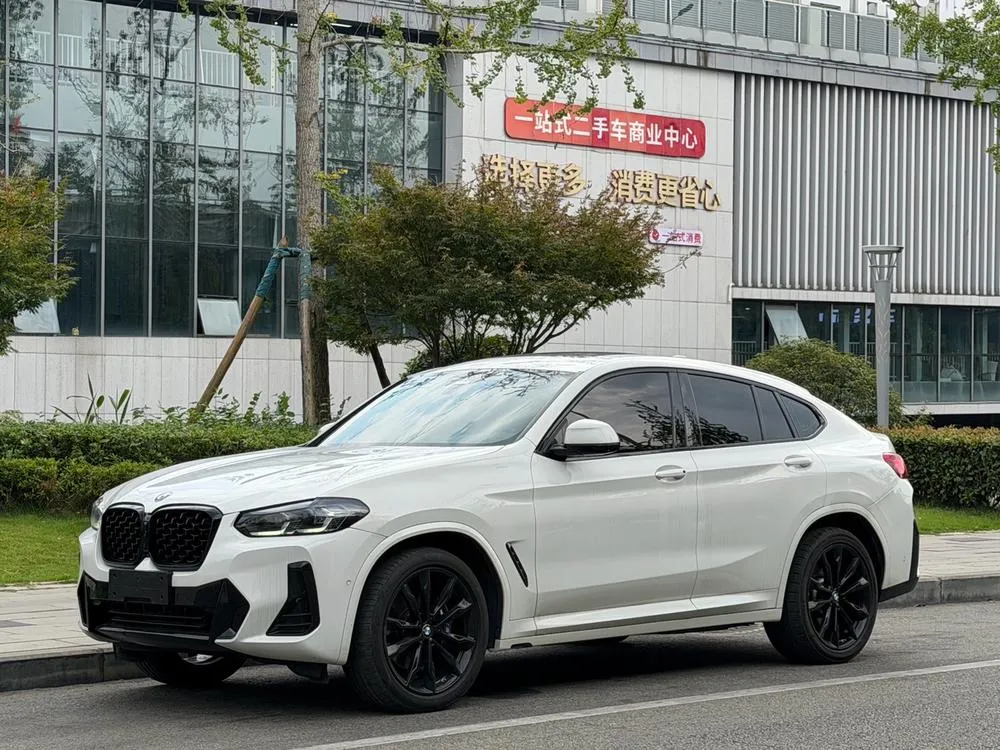 BMW X4, 2022