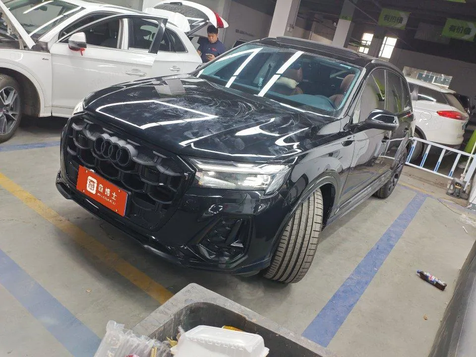 Audi Q7, 2025