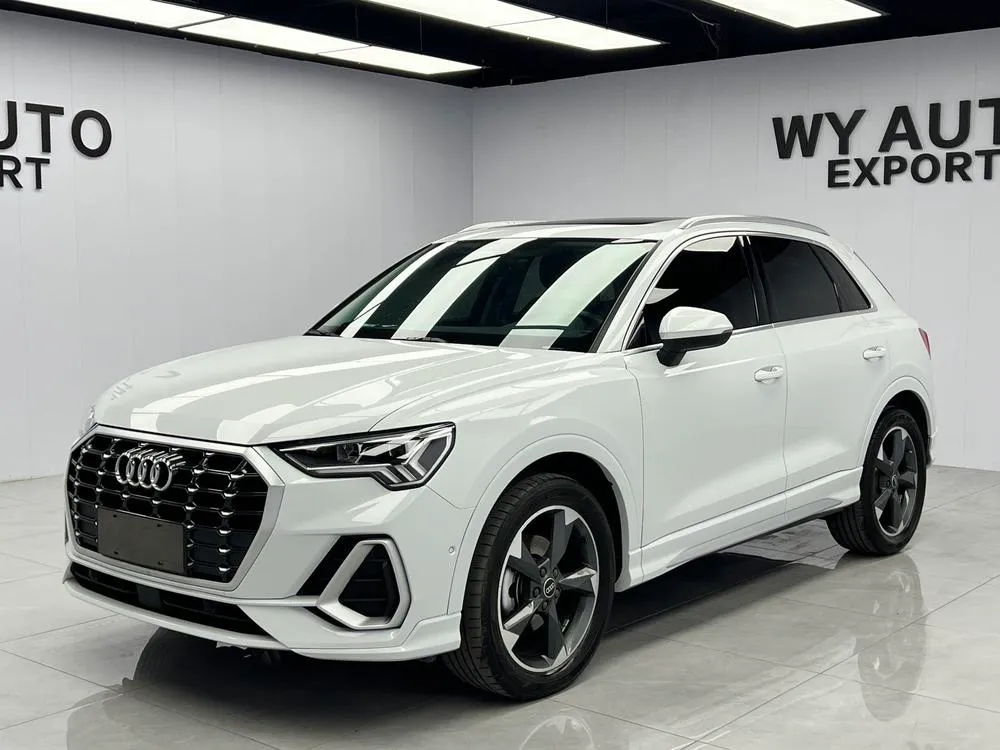 Audi Q3, 2022