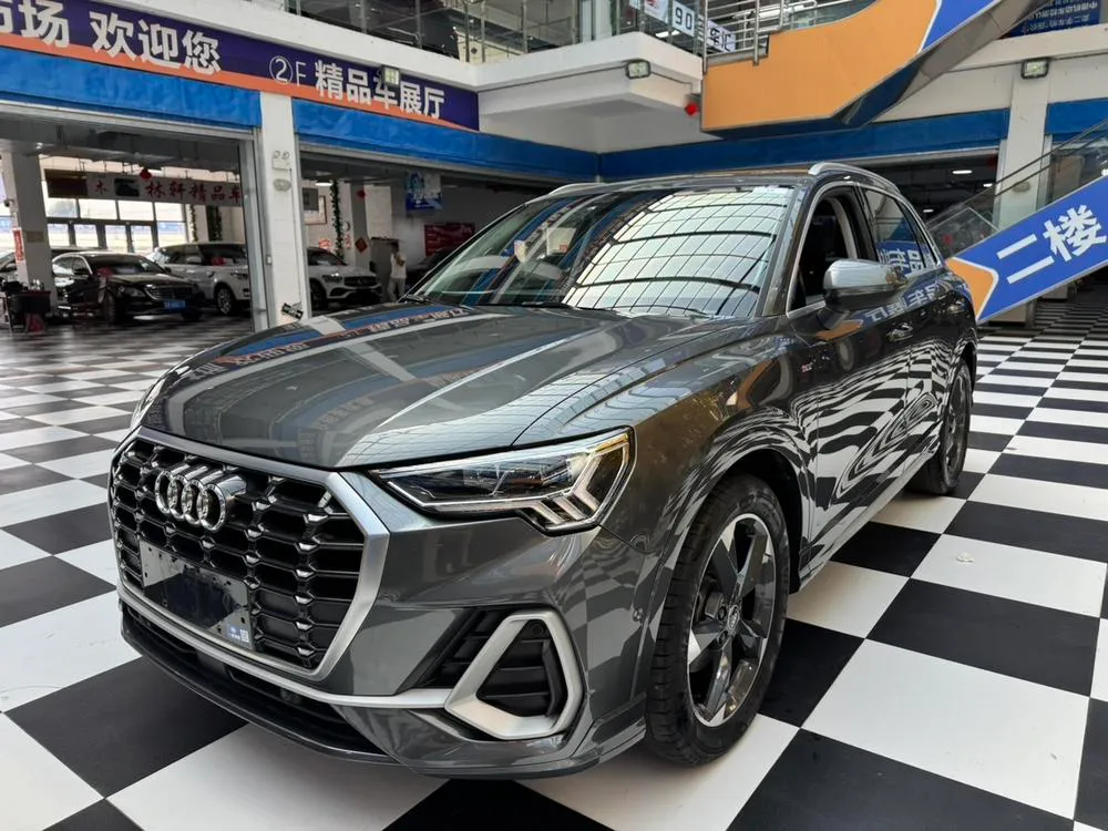 Audi Q3, 2022