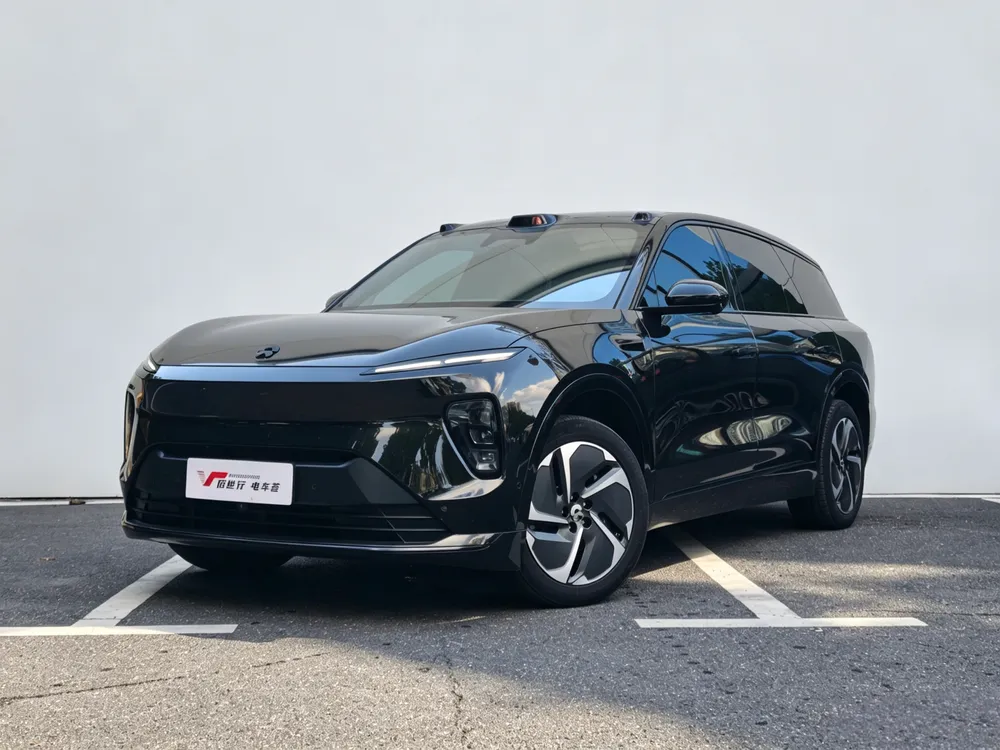NIO ES8, 2023