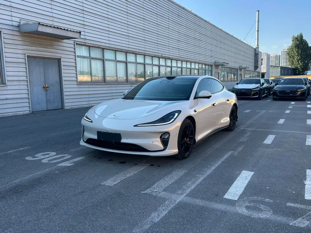 IM Motors IM L6, 2025