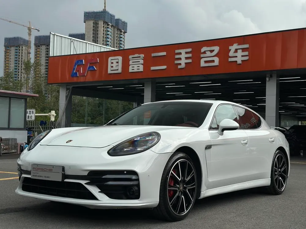 Porsche Panamera, 2010