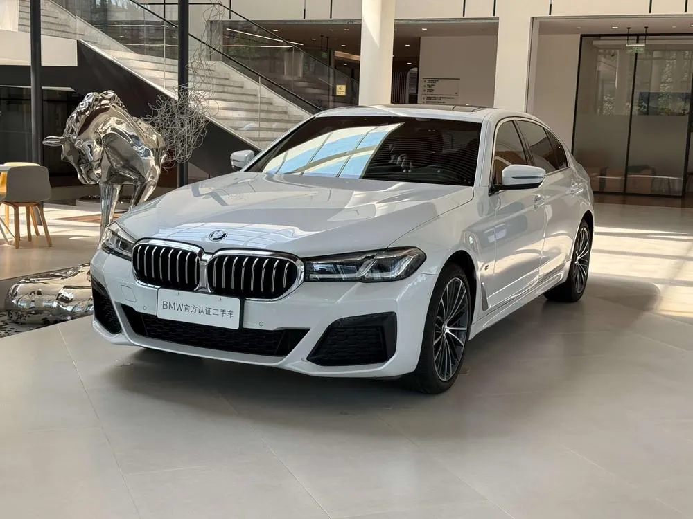 BMW 5-Series, 2023