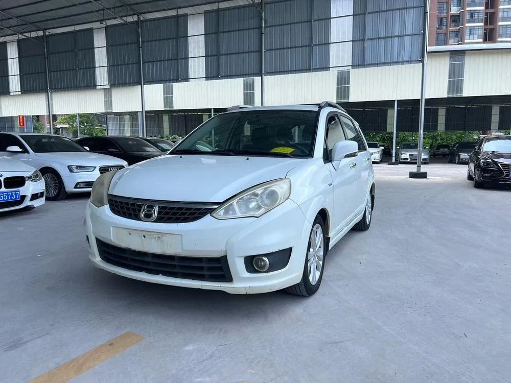 Suzuki Liana A6, 2015