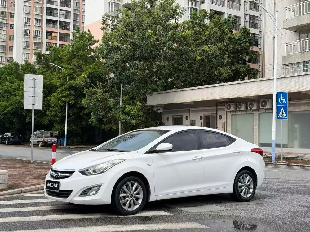Hyundai Elantra Langdong, 2015