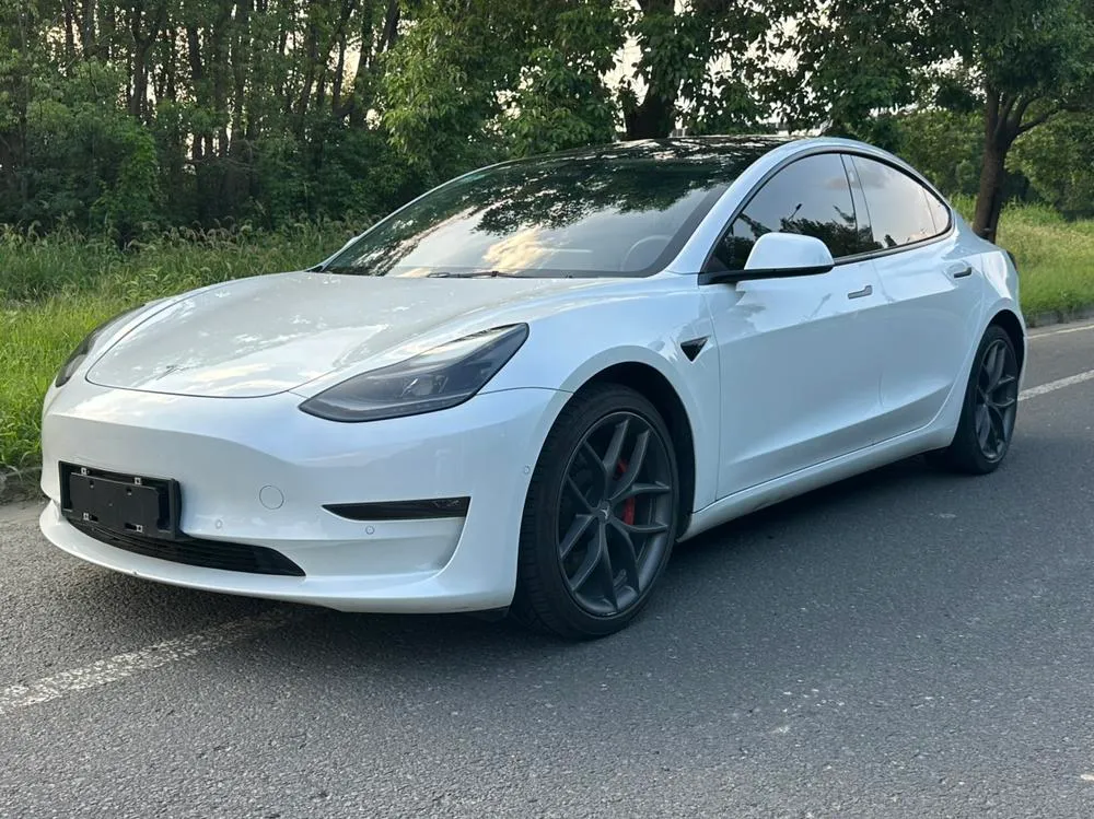 Tesla Model 3, 2021