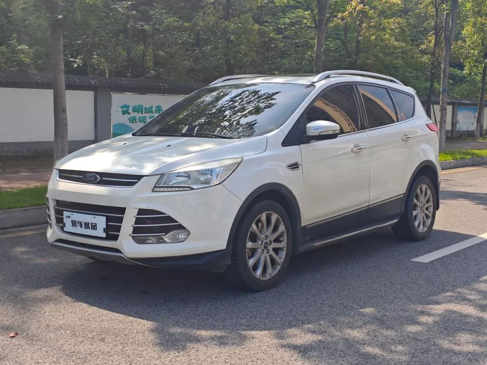 Ford Kuga, 2015