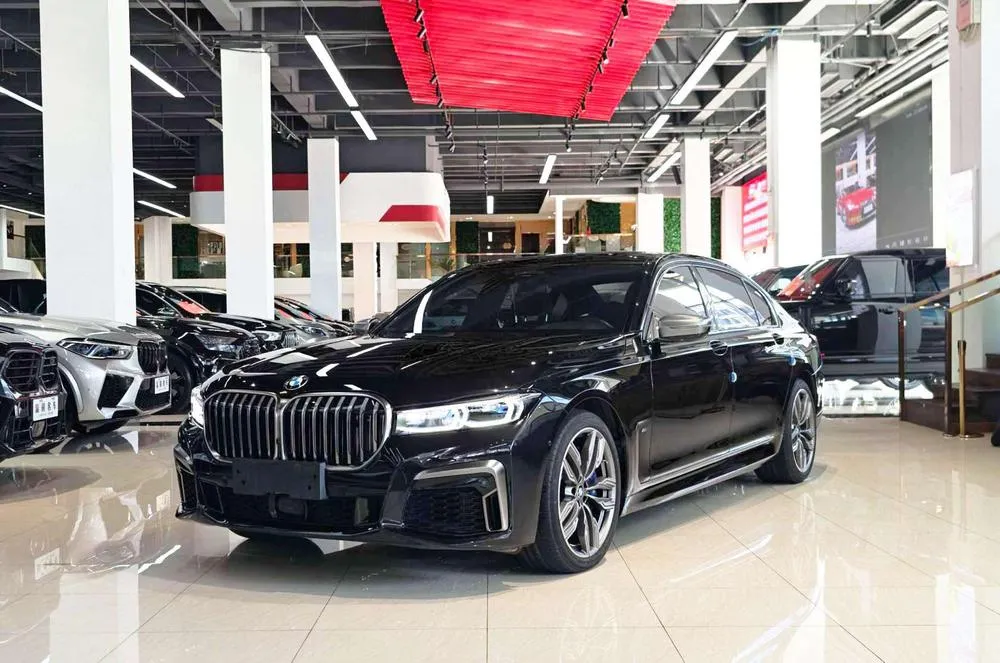 BMW 7-Series Facelift M760Li xDrive V12 Sport, 2019 — фото 1