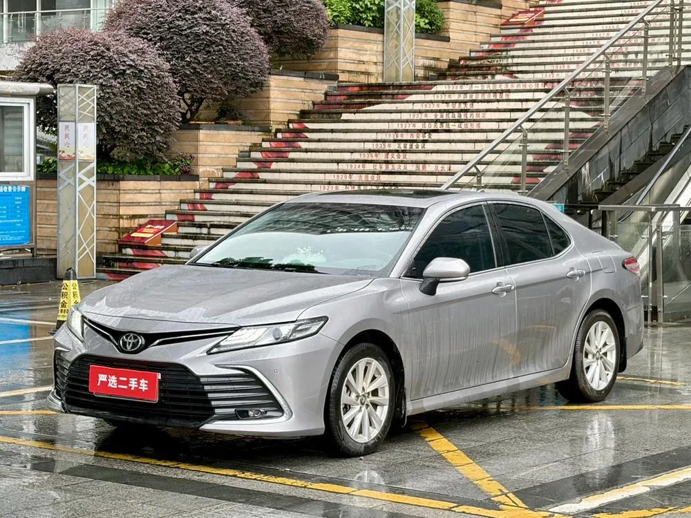 Toyota Camry 2.0G Luxury Edition, 2023 — фото 1