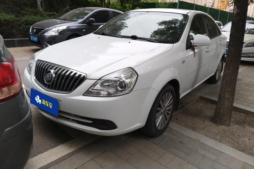 Buick Excelle, 2015