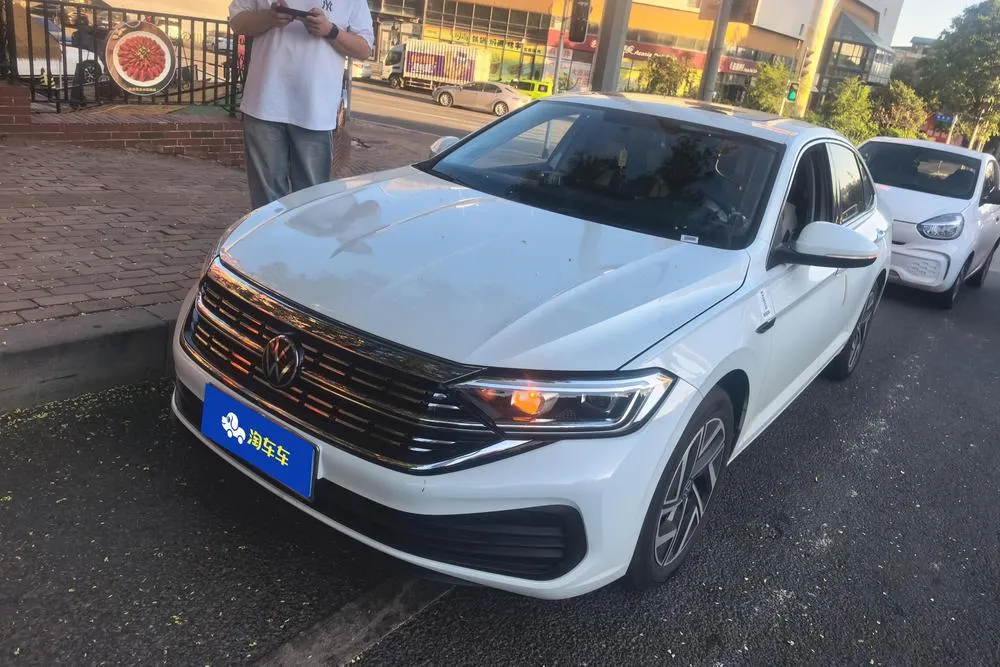 Volkswagen Sagitar, 2025