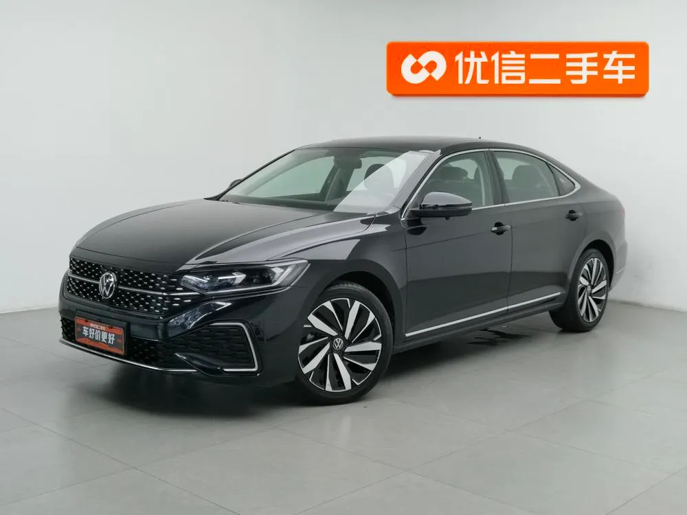 Volkswagen Passat 330TSI Elite Edition, 2022 — фото 1