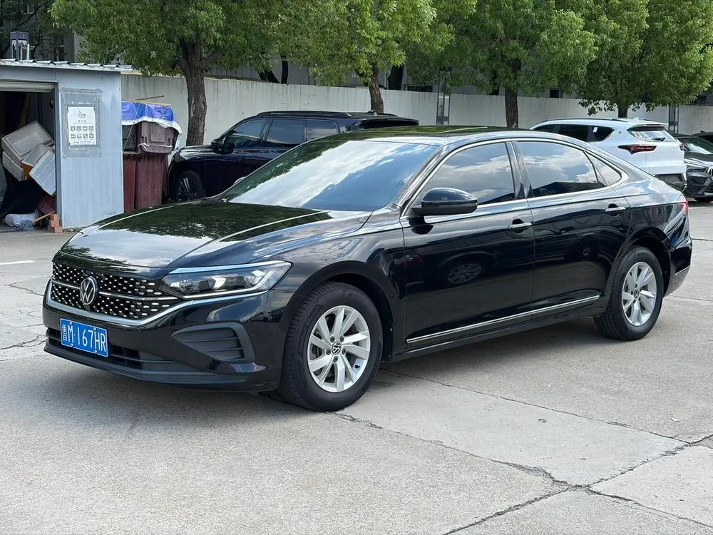 Volkswagen Passat, 2023