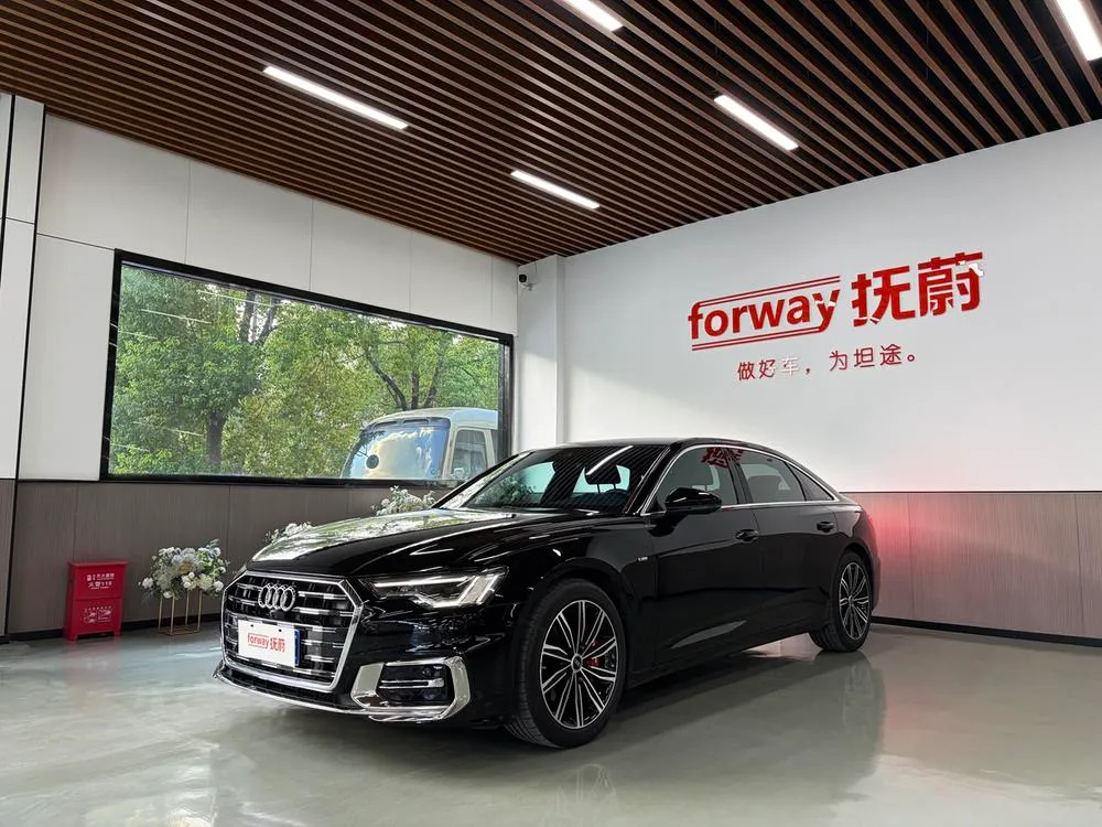 Audi A6L 45 TFSI Refined Version, 2023 — фото 1
