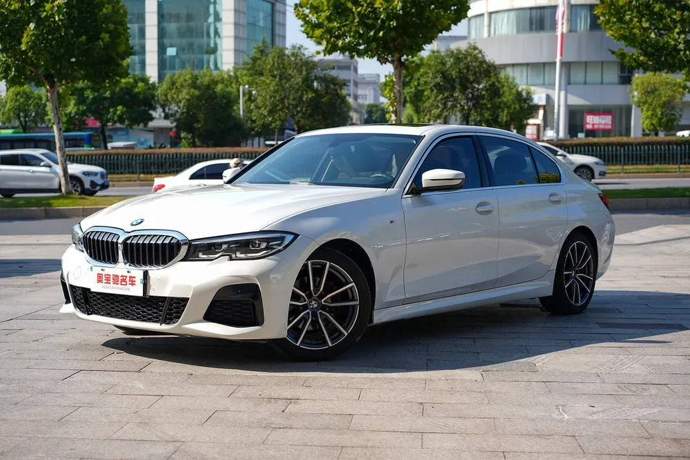 BMW 3-Series, 2021