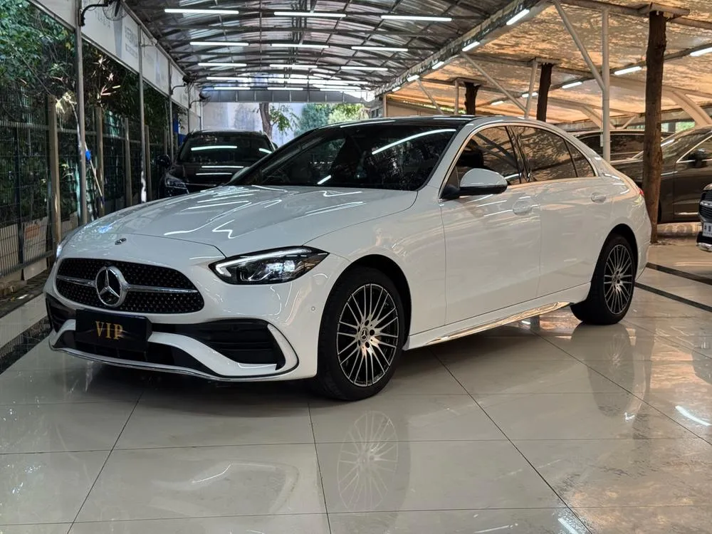 Mercedes-Benz C-Class, 2024