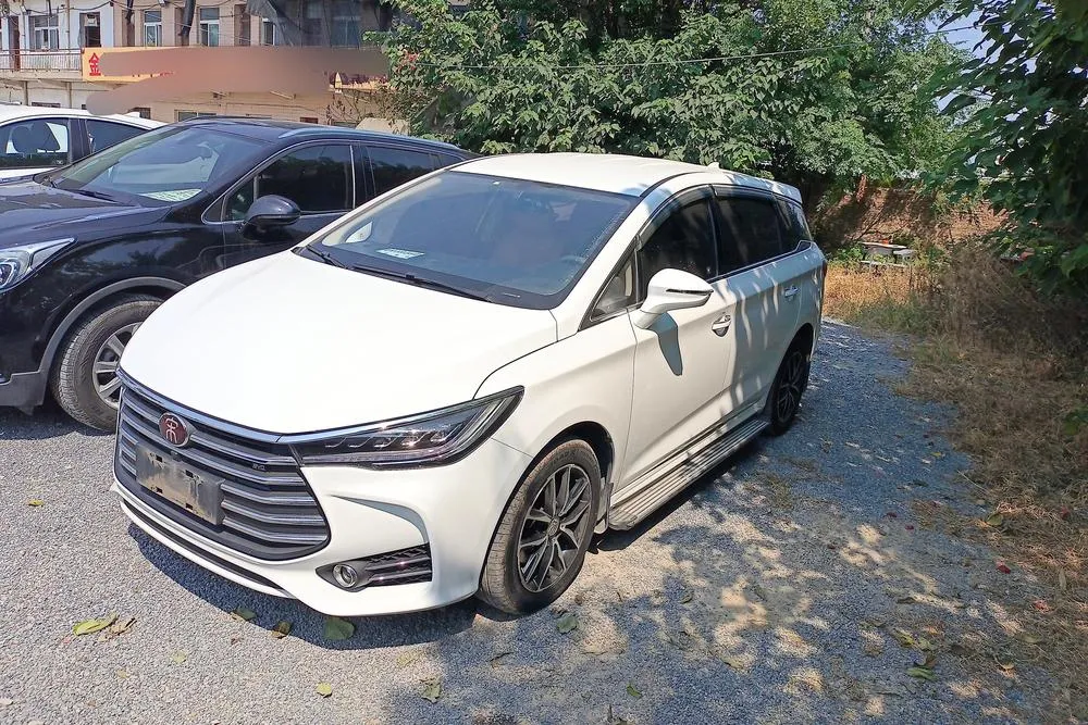 BYD Song MAX, 2018