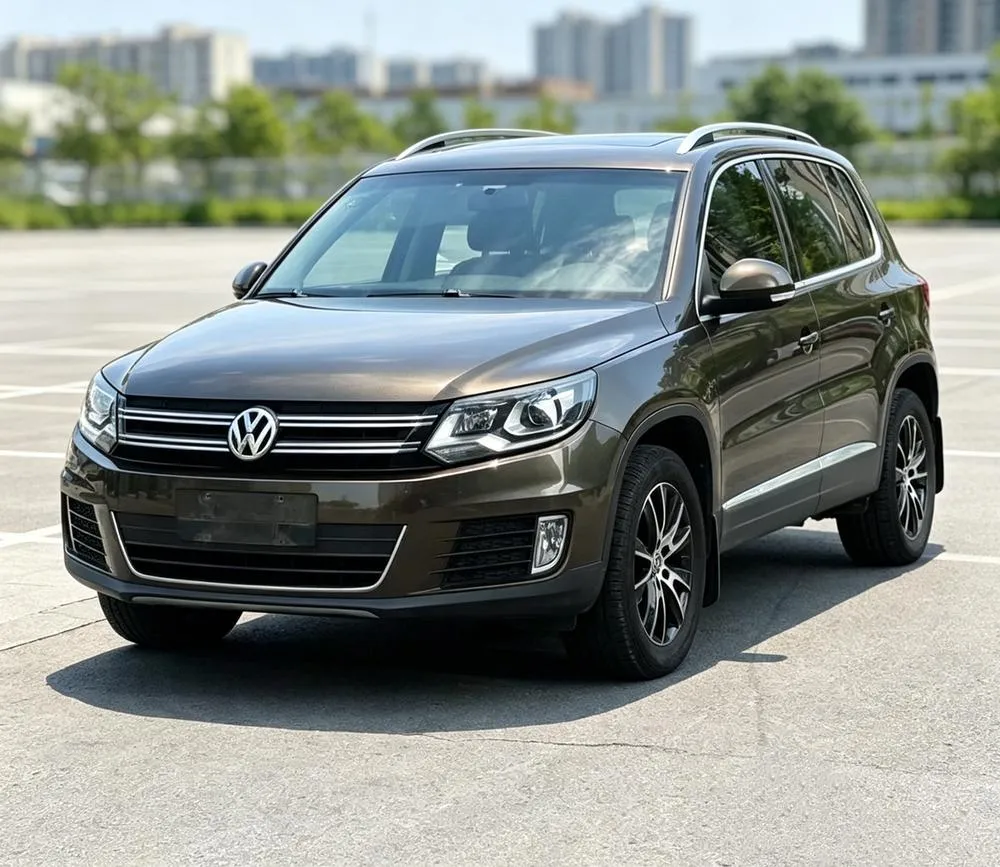 Volkswagen Tiguan 1.8TSI Auto 2WD Luxury Version, 2015 — фото 1