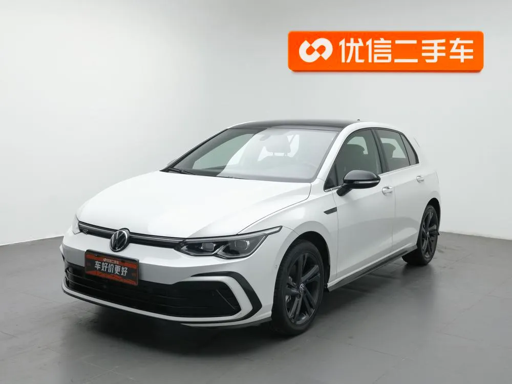 Volkswagen Golf, 2023