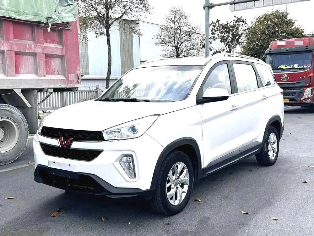 Wuling Hongguang S3, 2018