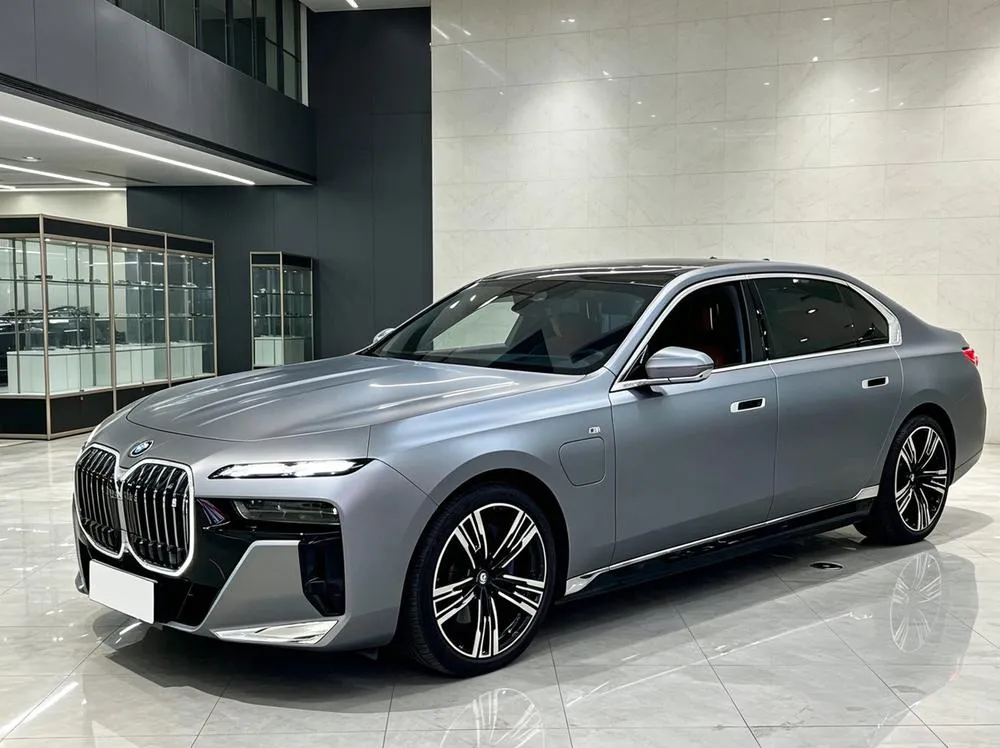 BMW i7, 2023