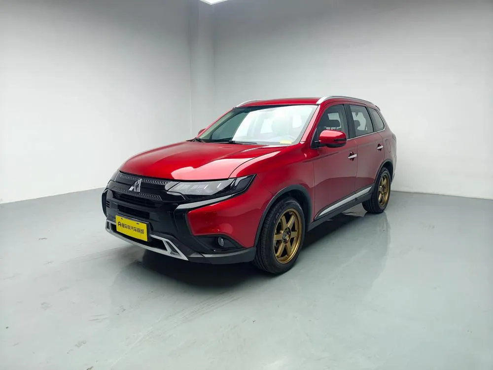 Mitsubishi Outlander, 2020