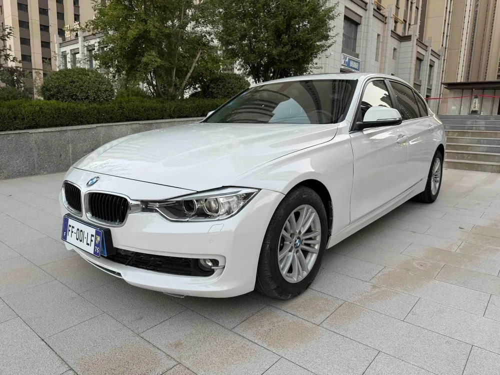 BMW 3-Series, 2015