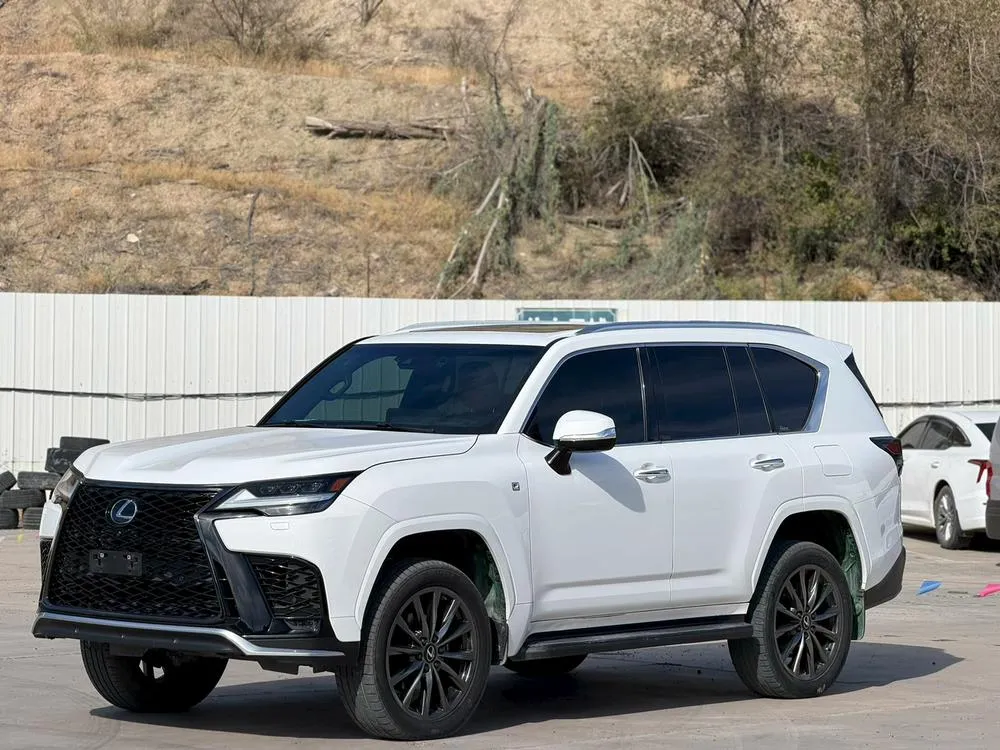 Lexus LX, 2023
