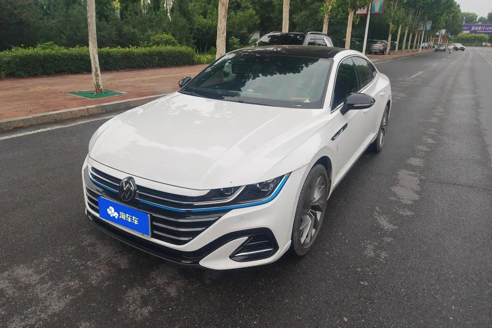 Volkswagen CC, 2024
