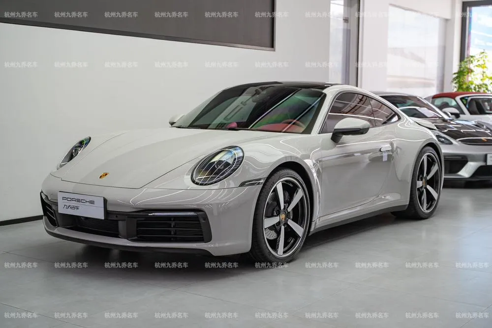 Porsche 911, 2023