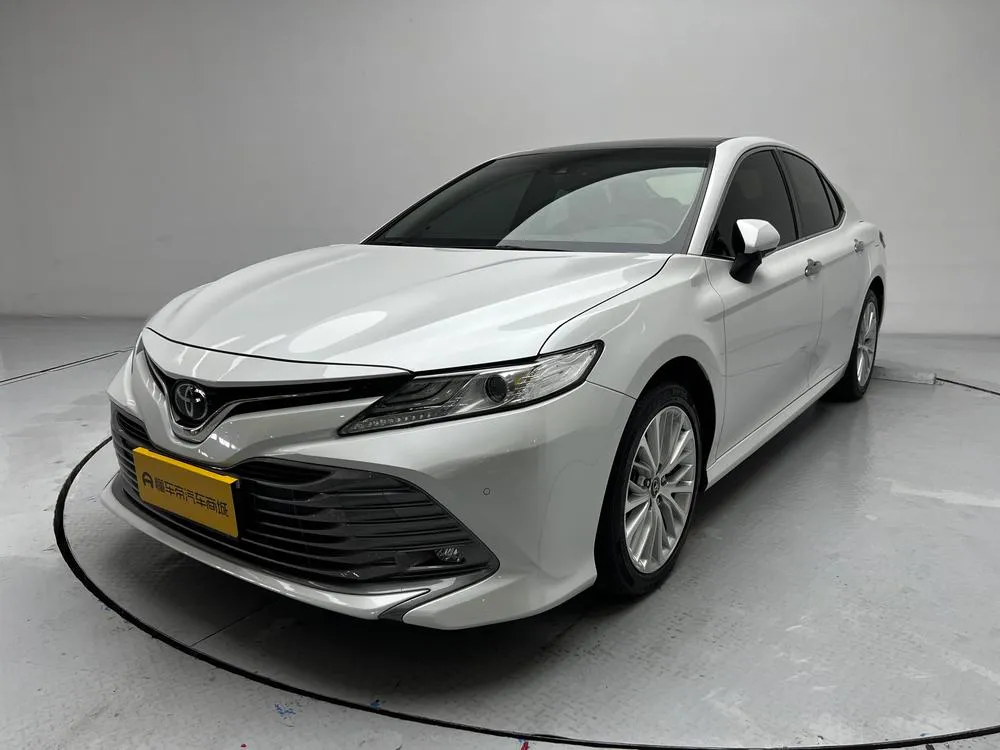 Toyota Camry, 2019